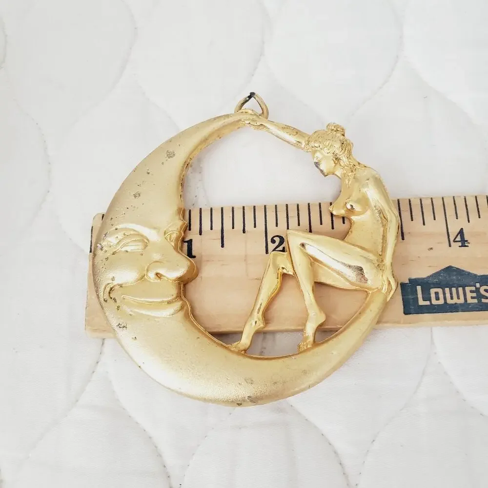 1979 Bergamot Gold Brass Works Crescent Moon & Nude Woman Pendant Belt USA RARE